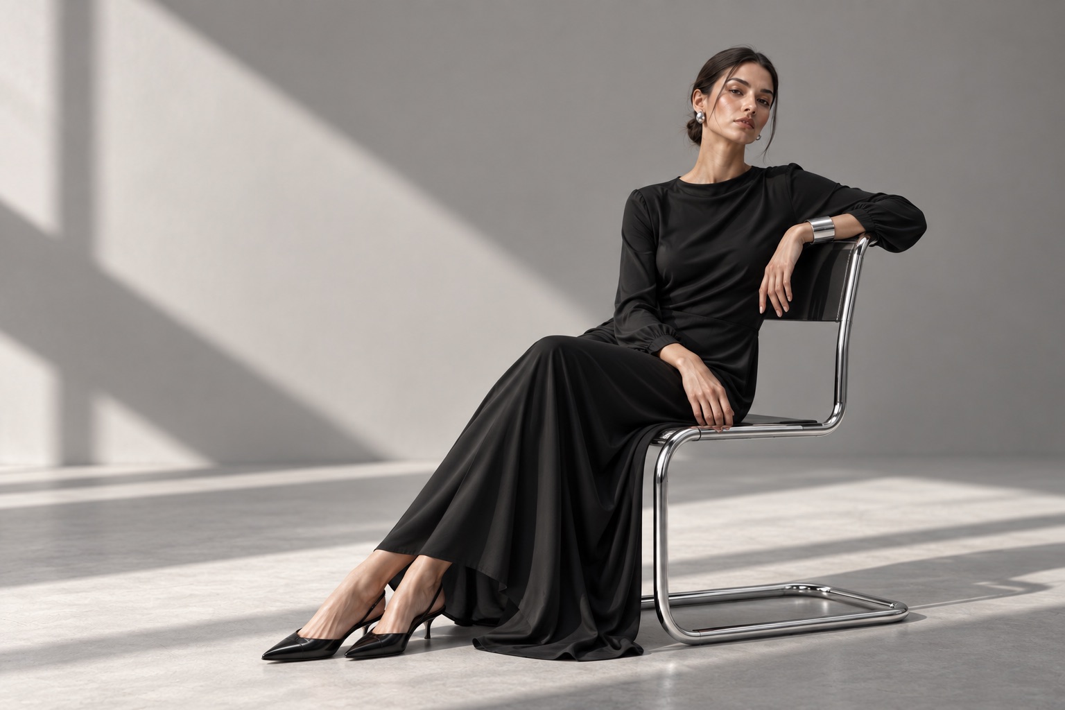 Building a Capsule Wardrobe: 10 Timeless Pieces Every Woman Needs